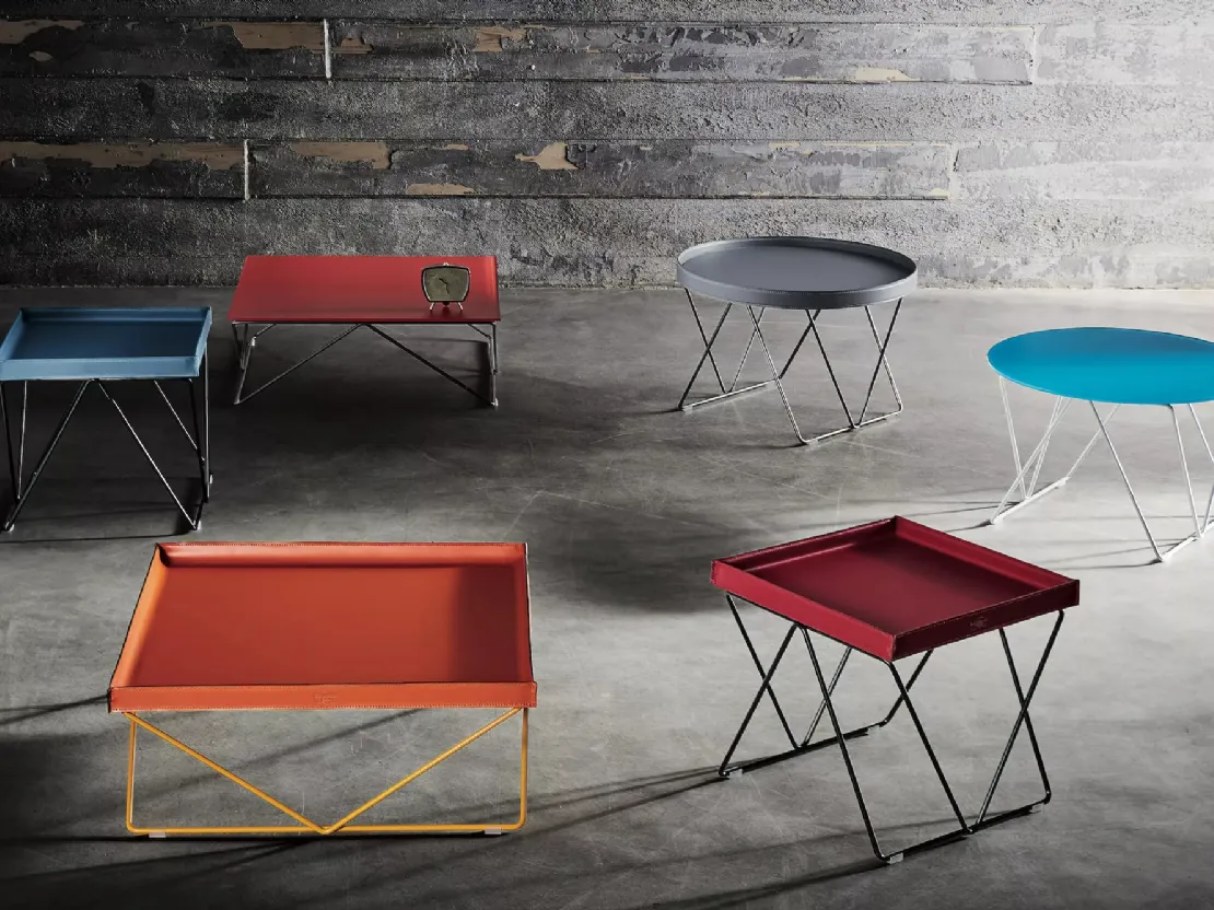 Tavolino Flexus con top in cuoio di Bontempi